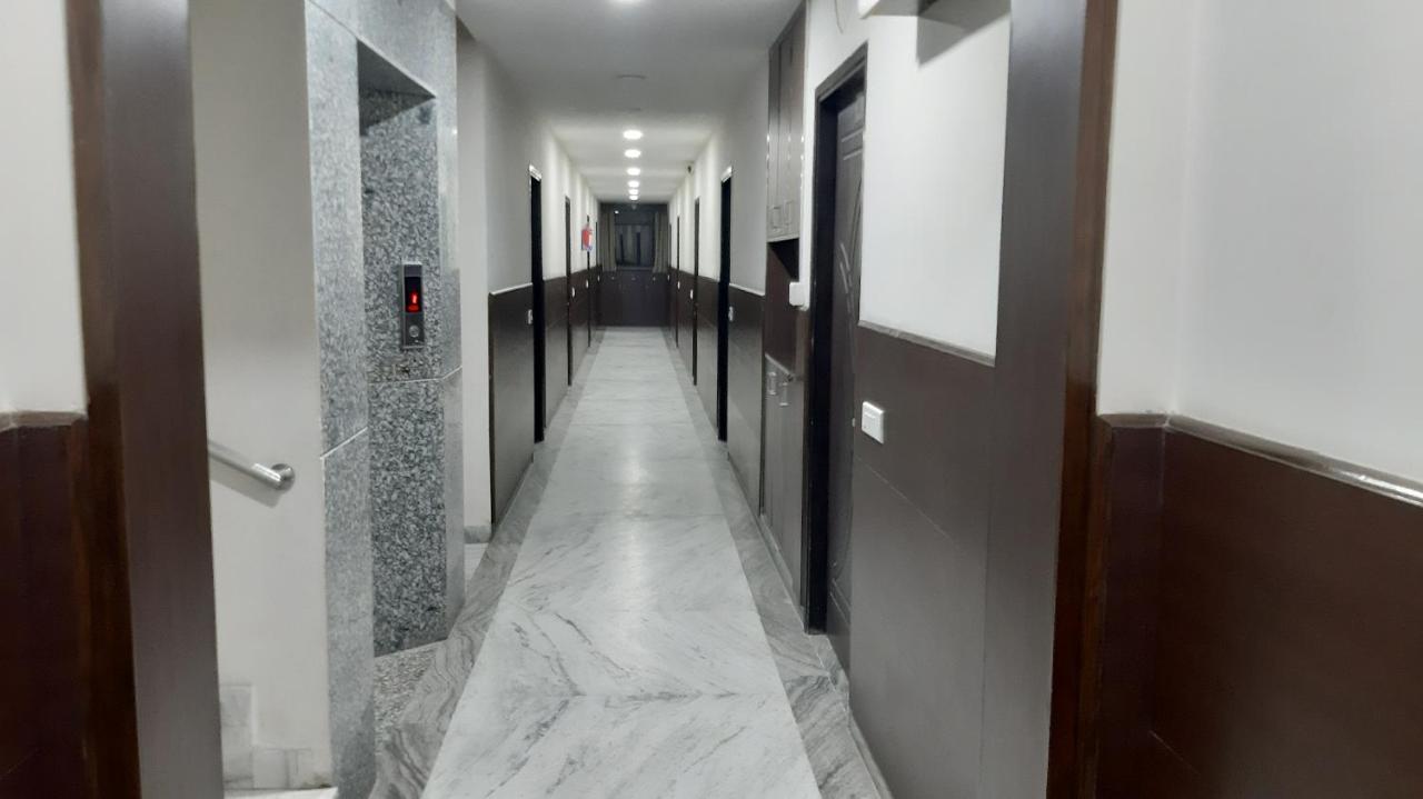 Hotel Sar Kamla Dham Skd Vrindavan Fully Vaccinated Staff Exterior foto