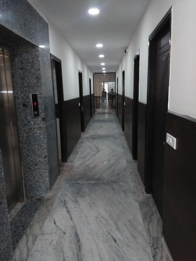 Hotel Sar Kamla Dham Skd Vrindavan Fully Vaccinated Staff Exterior foto